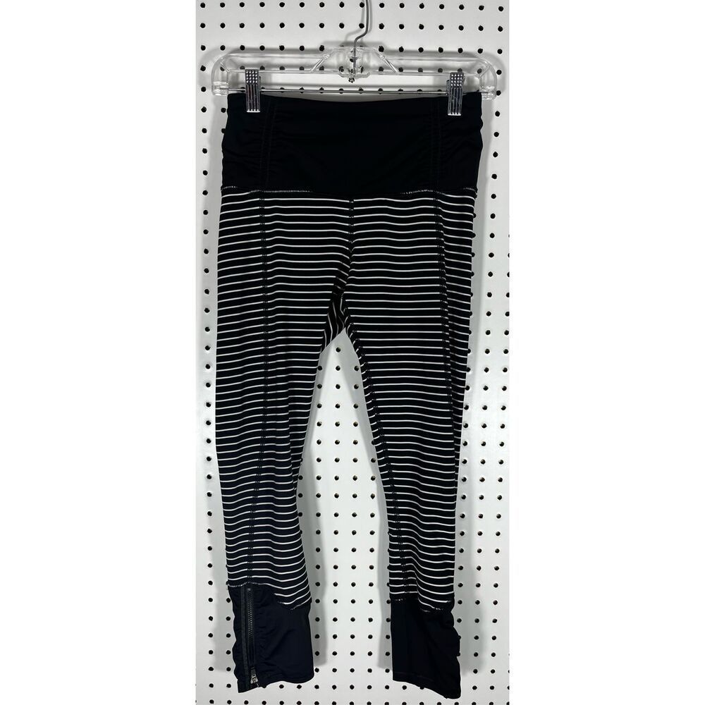 Lululemon run day striped crop leggings size 4